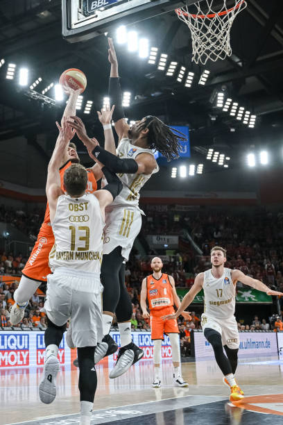 显示了俱乐 显示了俱乐